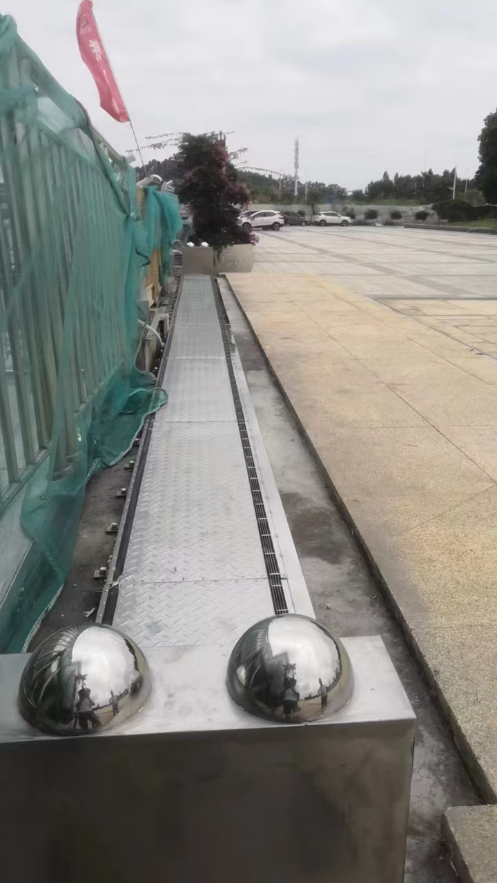 電動(dòng)式防淹板